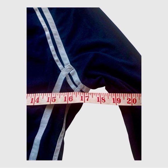 Sporty Varsity Crop Top | navy Long Sleeve | Size L New football tailgate y2k - Picture 4 of 7